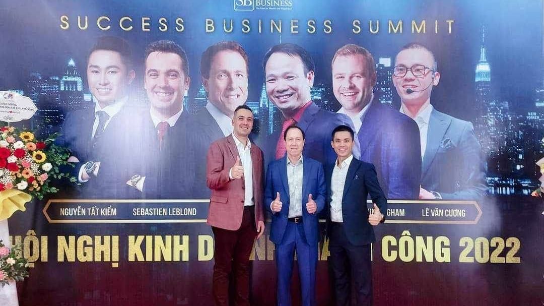 Truyền Nhân không đào tạo bản sao của Mentor: con đường đi tới một chương trình mang tên Ní