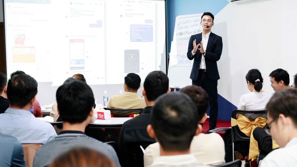 Đứng lớp được nhưng làm tất cả một mình: những hệ thống nên đứng sau một người trainer