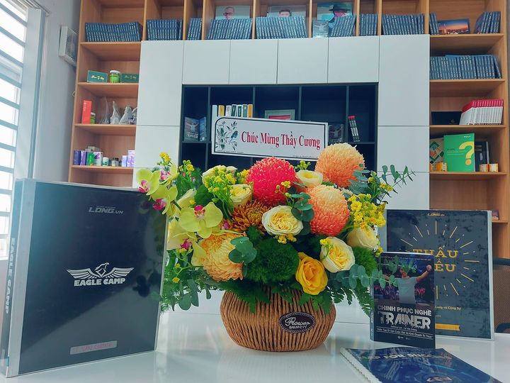 Tuần mới Yêu Thương và Ấm Áp trái tim với giỏ hoa  đến từ Minh Trang...